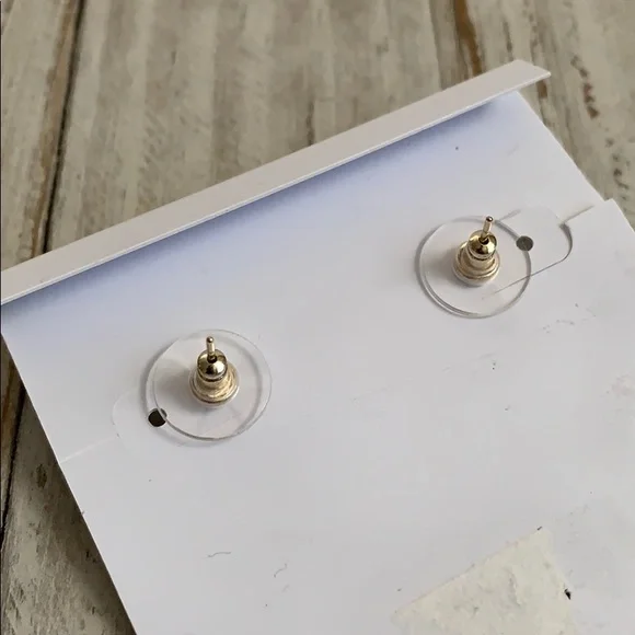 Kendra Scott Temple Stud Earrings Gold NEW - Picture 2 of 8